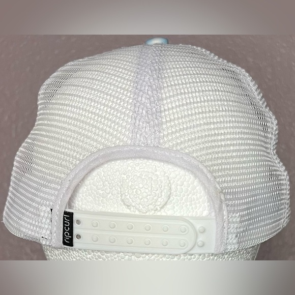 Rip Curl Unisex Pastel Tie Dye Trucker Hat - Picture 3 of 3